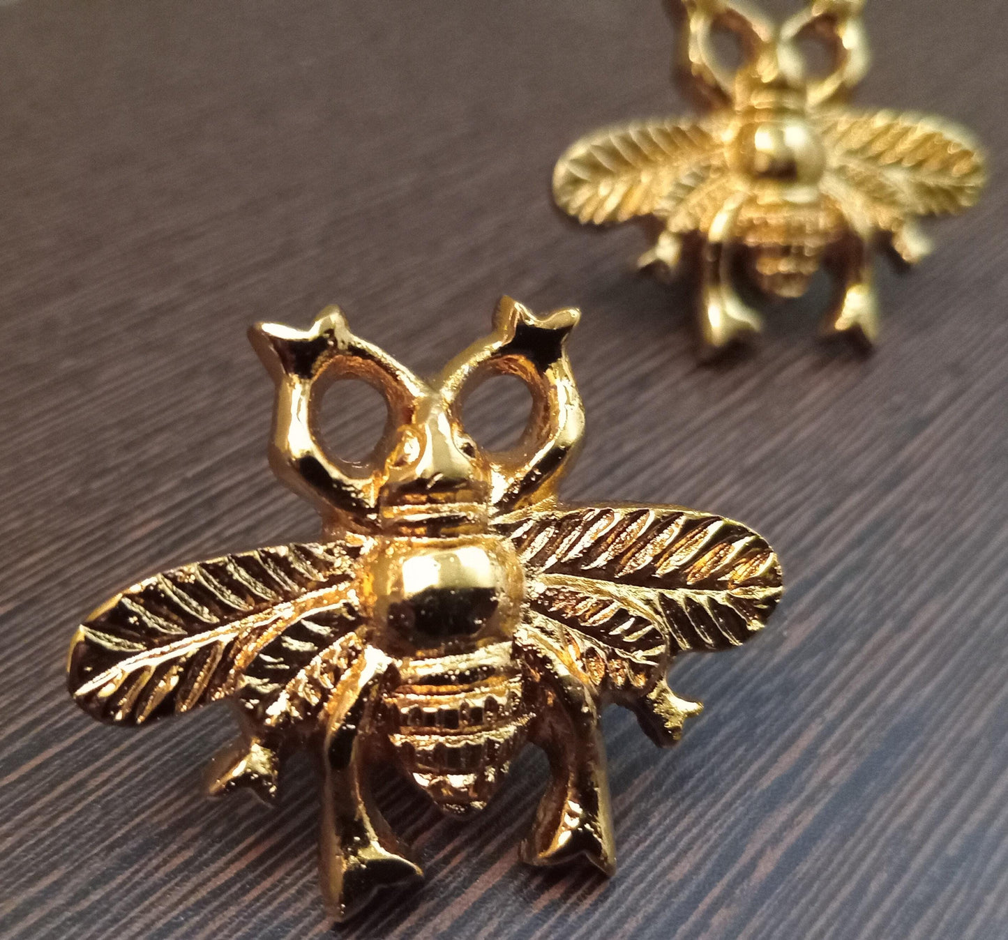 Golden brass Bee Cupboard Door Handles, Animal Drawer Pulls | Gold metal Cabinet Door Knobs (Set of 4)