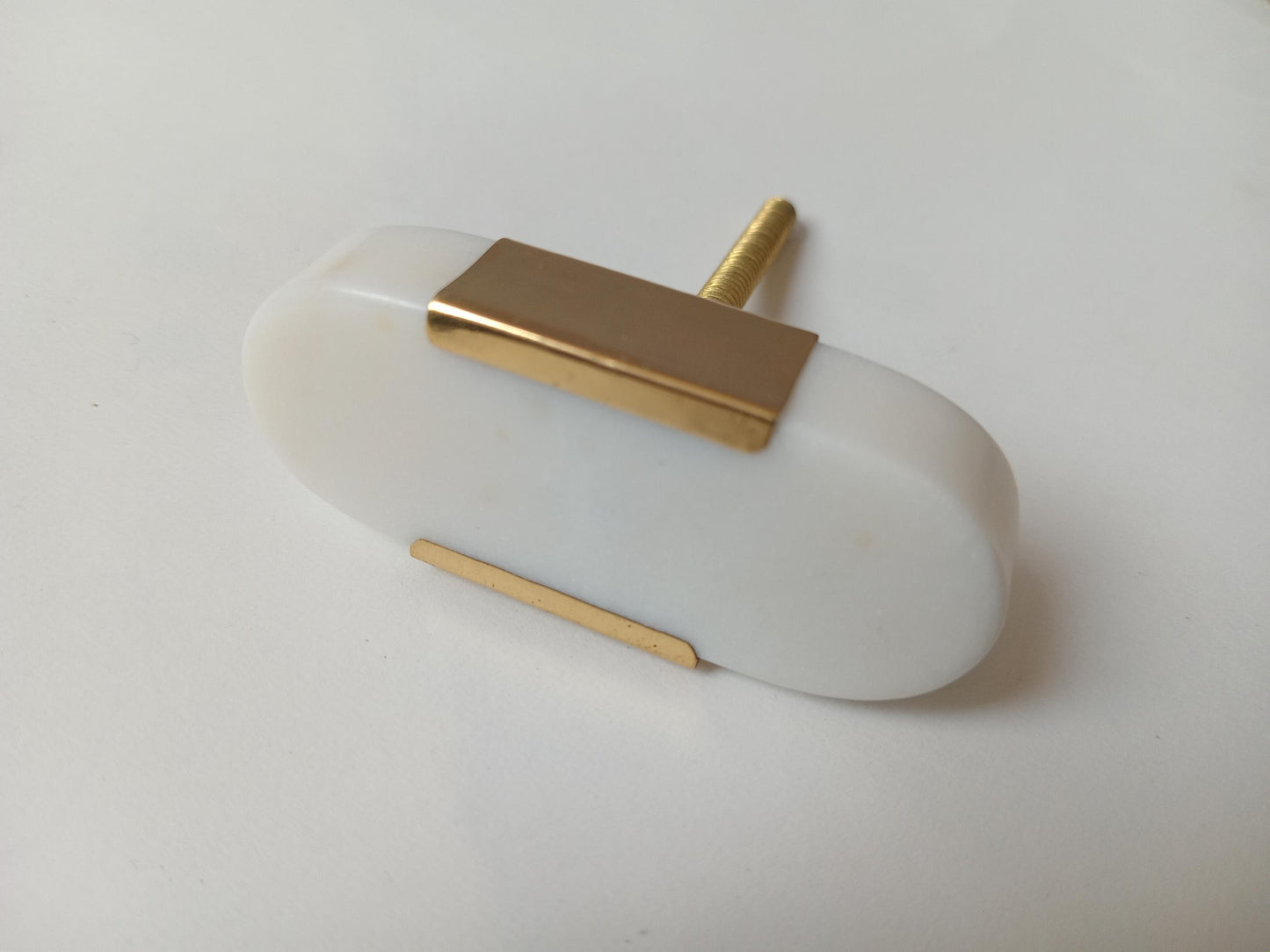 White Stone Brass Knob, Oval Cabinet Drawer Pull (Set of 4)