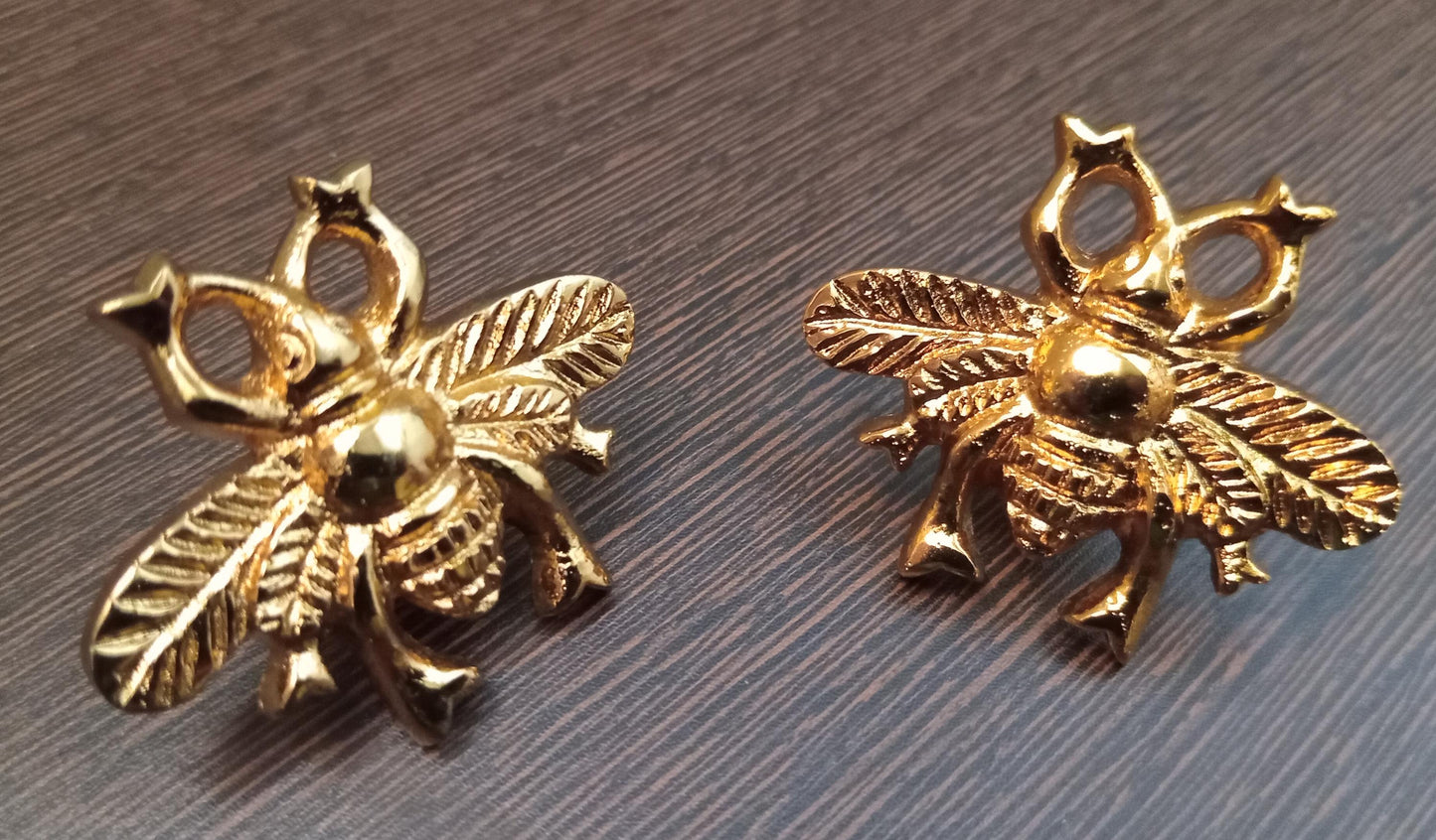 Golden brass Bee Cupboard Door Handles, Animal Drawer Pulls | Gold metal Cabinet Door Knobs (Set of 4)
