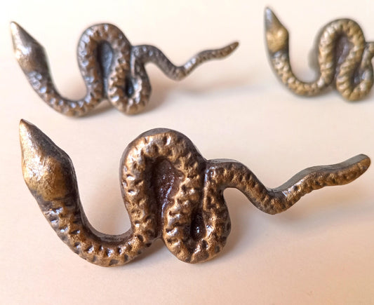 Snake Cast Iron Knob Antique Drawer Pull Rustic Cabinet Handle Vintage Decor (Set of 4)